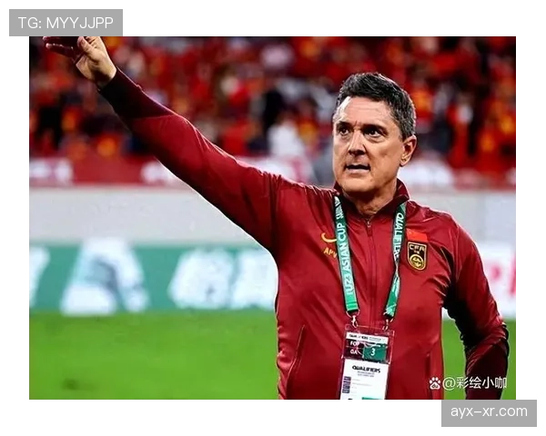 恰尔汗奥卢高强度对抗中稳健发挥，助球队力克强敌赢得关键胜利