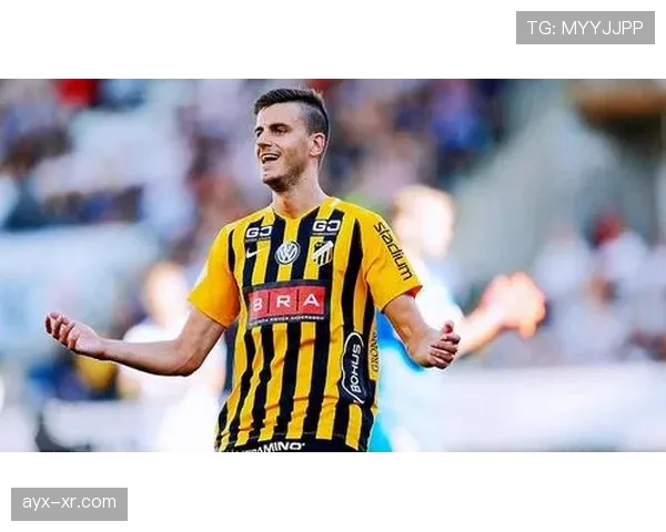 莫利纳防守稳健,近期表现持续提升 莫利纳防守稳健,近期表现持续提升